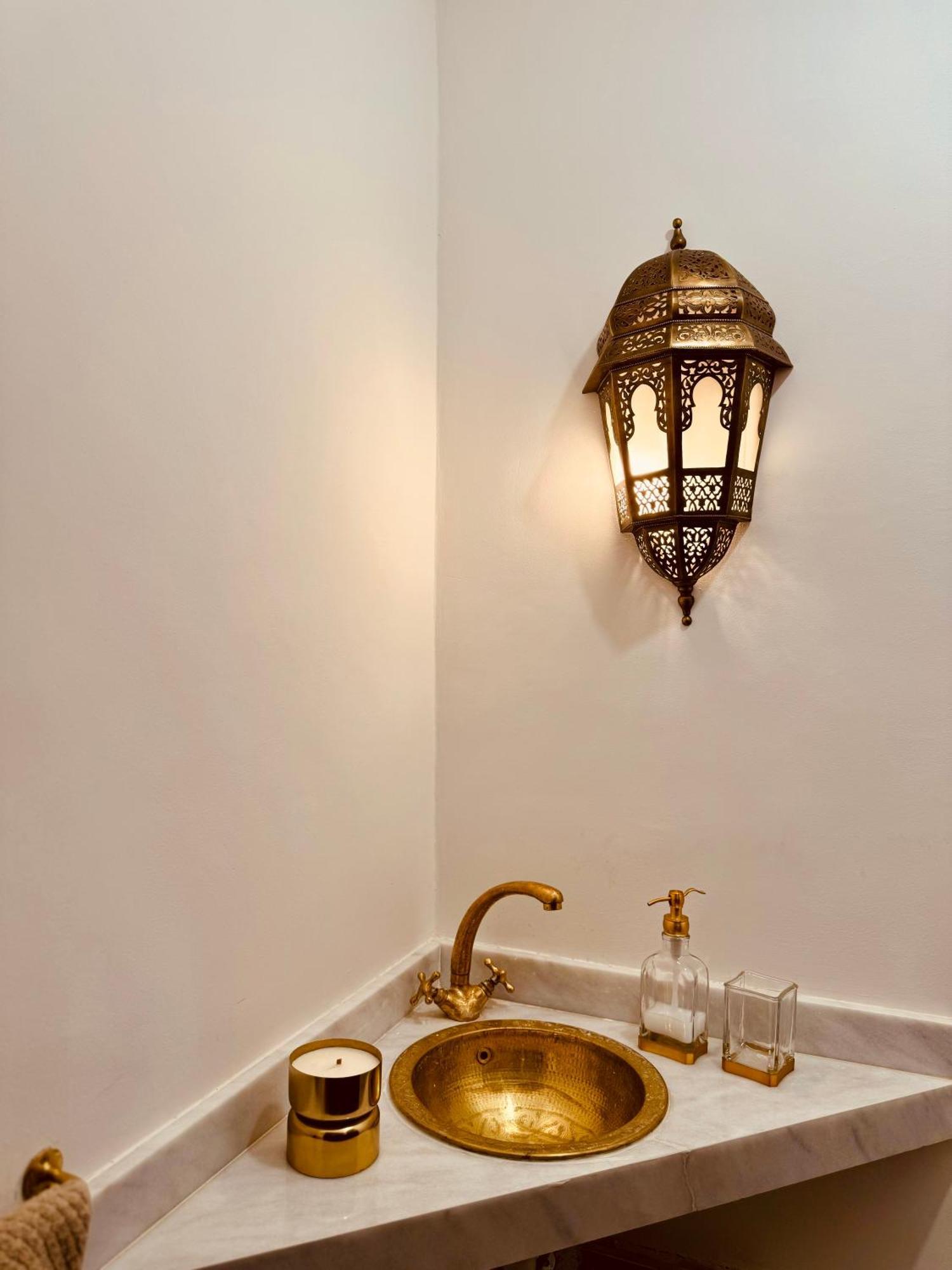 Riad Zawiyat Fez Bagian luar foto