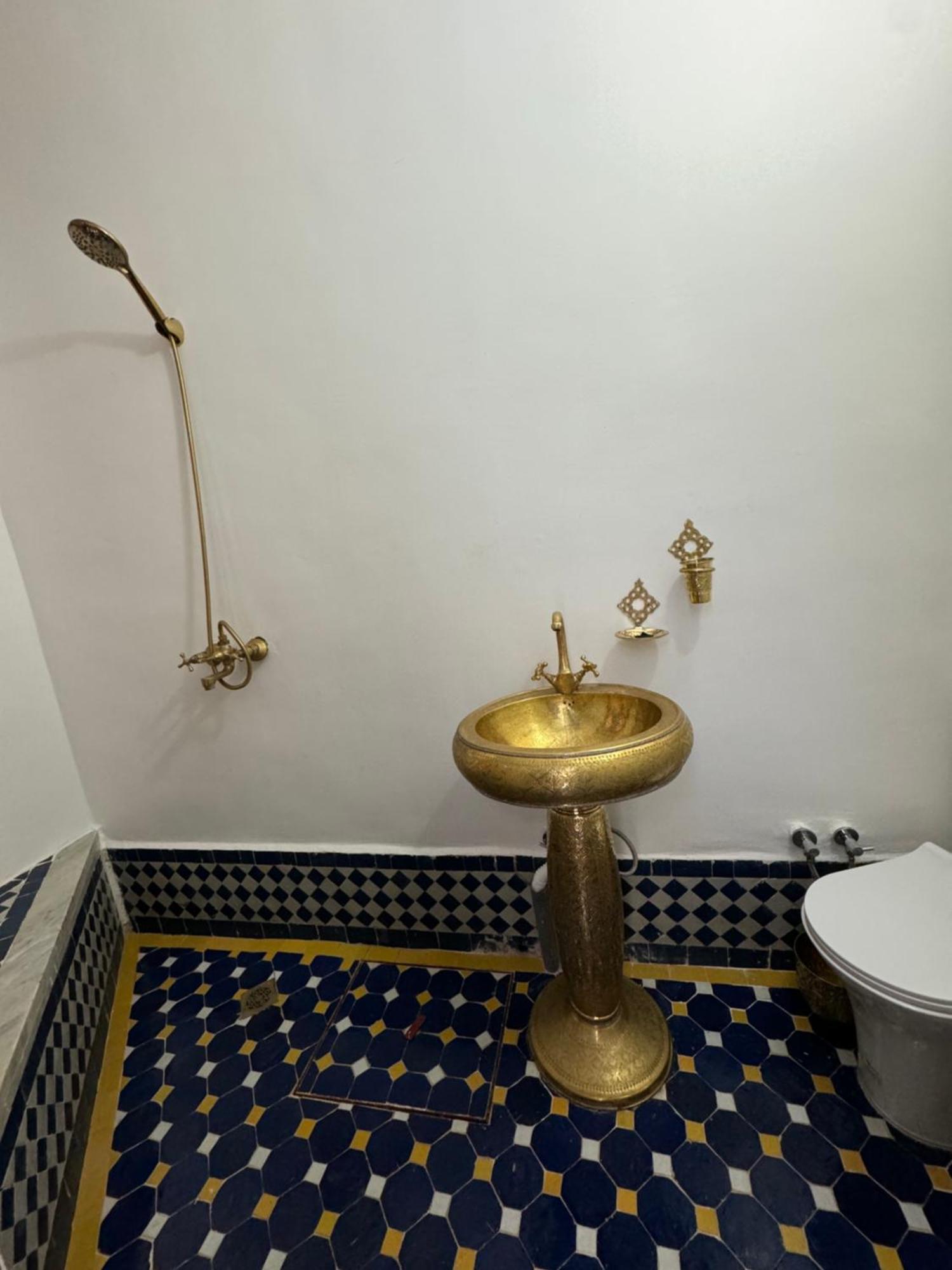 Riad Zawiyat Fez Bagian luar foto